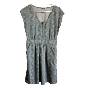 NEEDLE & THREAD (Francesca’s) Lightweight Dress